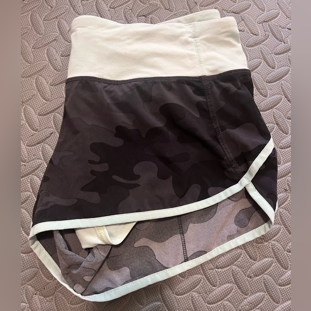 Lululemon Speed Shorts *HTF*